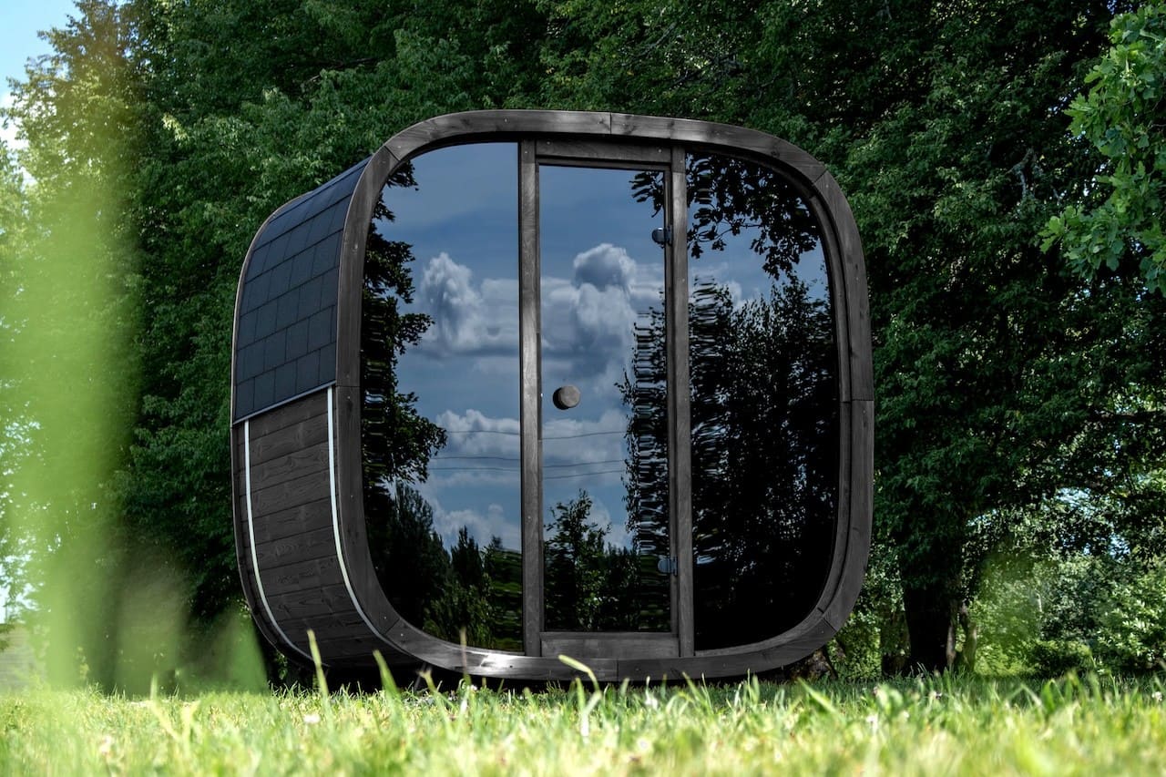Leil® Black Cube Premium 4-6 Person Outdoor Sauna Kit - Image 13